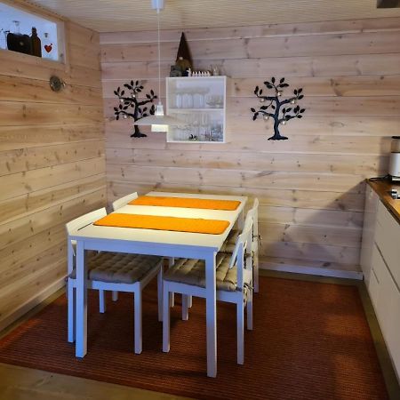Apartment Seutu Сариселка Екстериор снимка